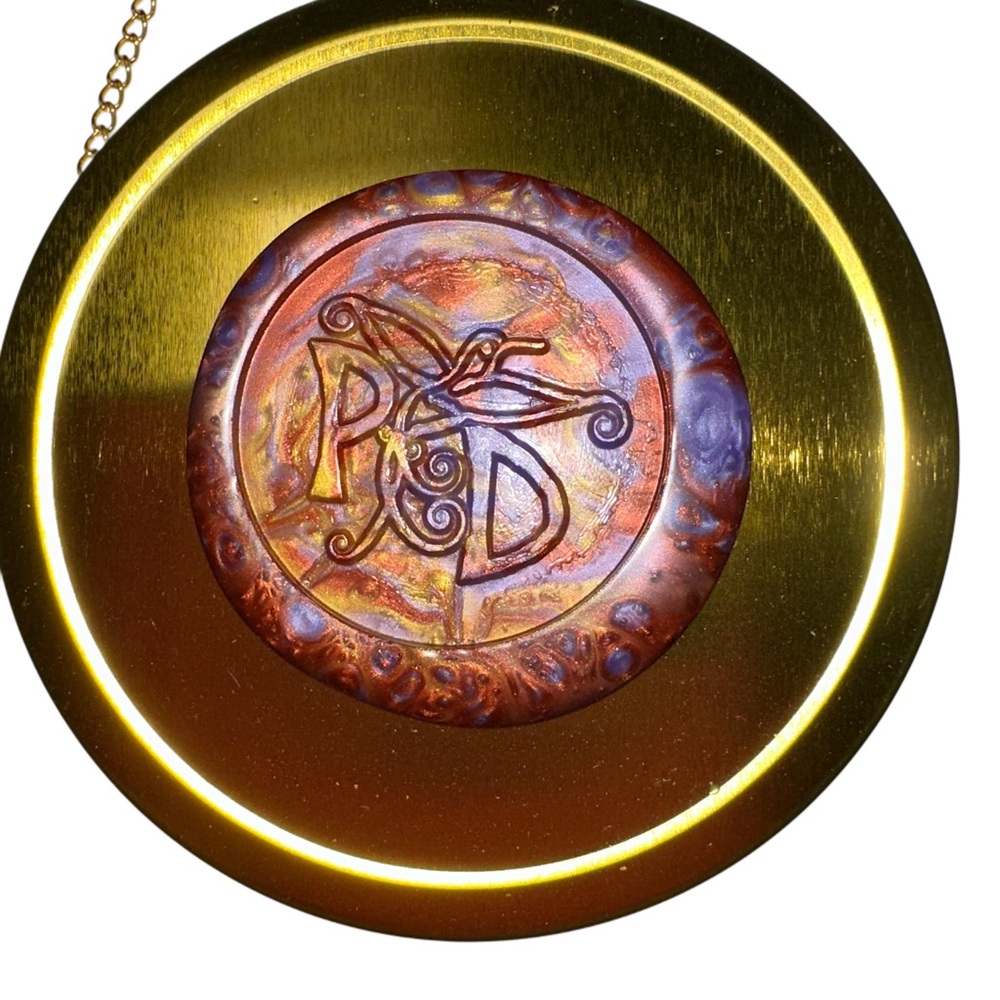 Abstract Pendant & Chain - Picture 7 of 8